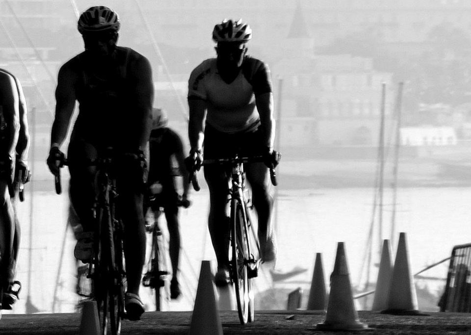 Cascais Long Distance Triathlon Cartrack