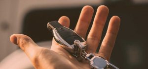 cartrack, sempre em controlo, tecnologia automóvel, chaves do carro, roubo, localizador gps